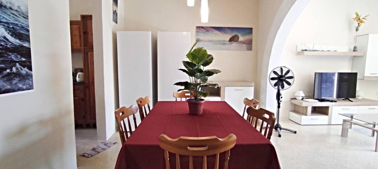 Sea View 2 Bedroom Apartment Marsaskala Kültér fotó