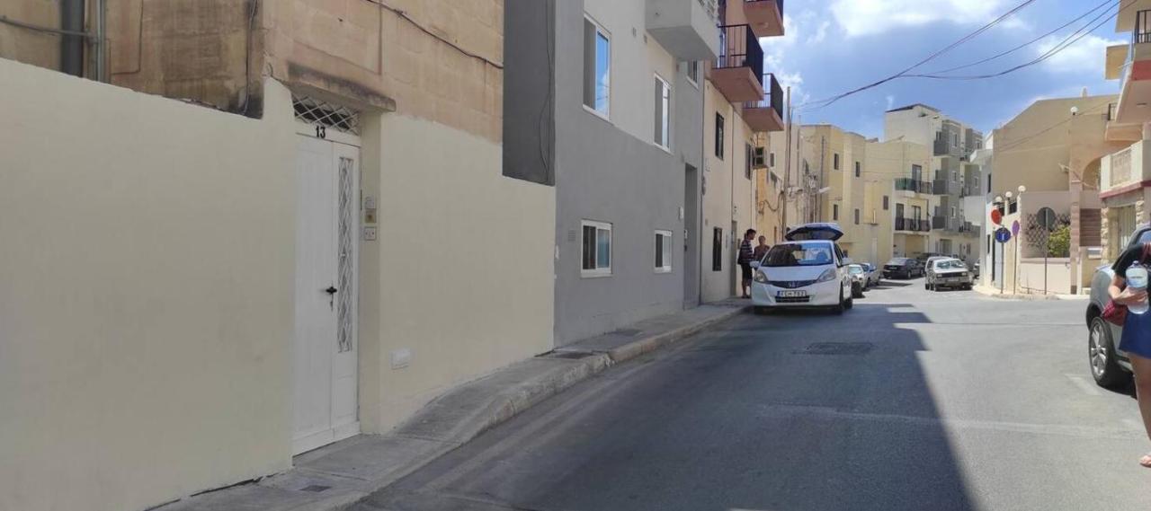 Sea View 2 Bedroom Apartment Marsaskala Kültér fotó